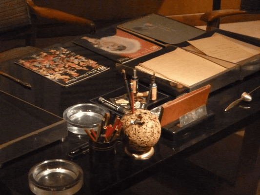 Walt Disney's desk with Blackwing pencils