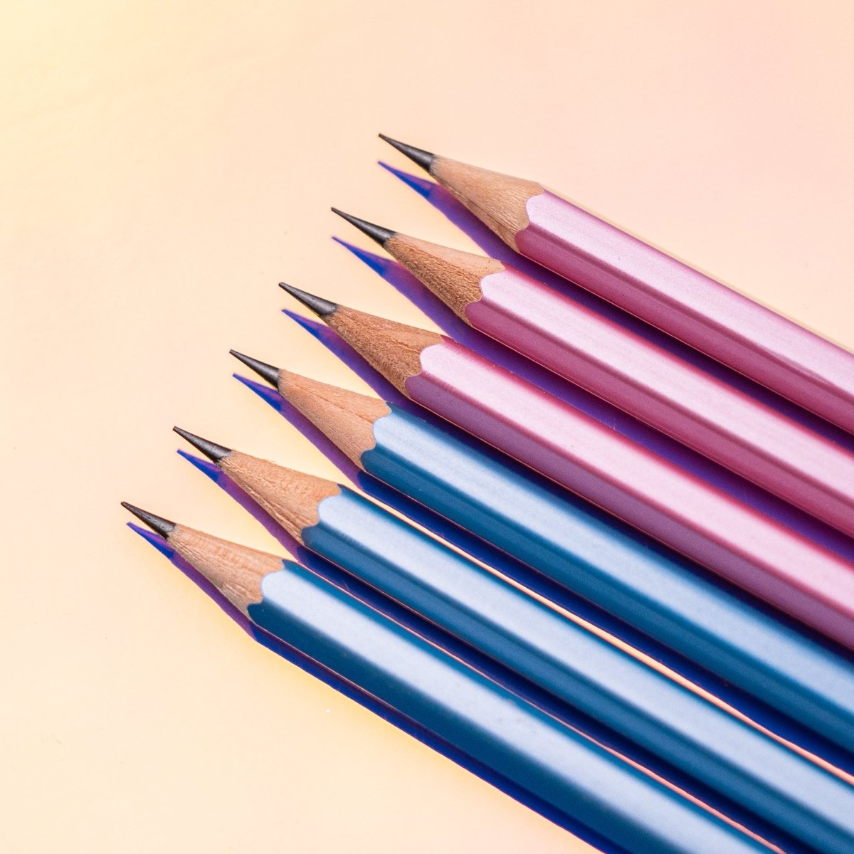 Blackwing Pearl pencils - available in pink and blue